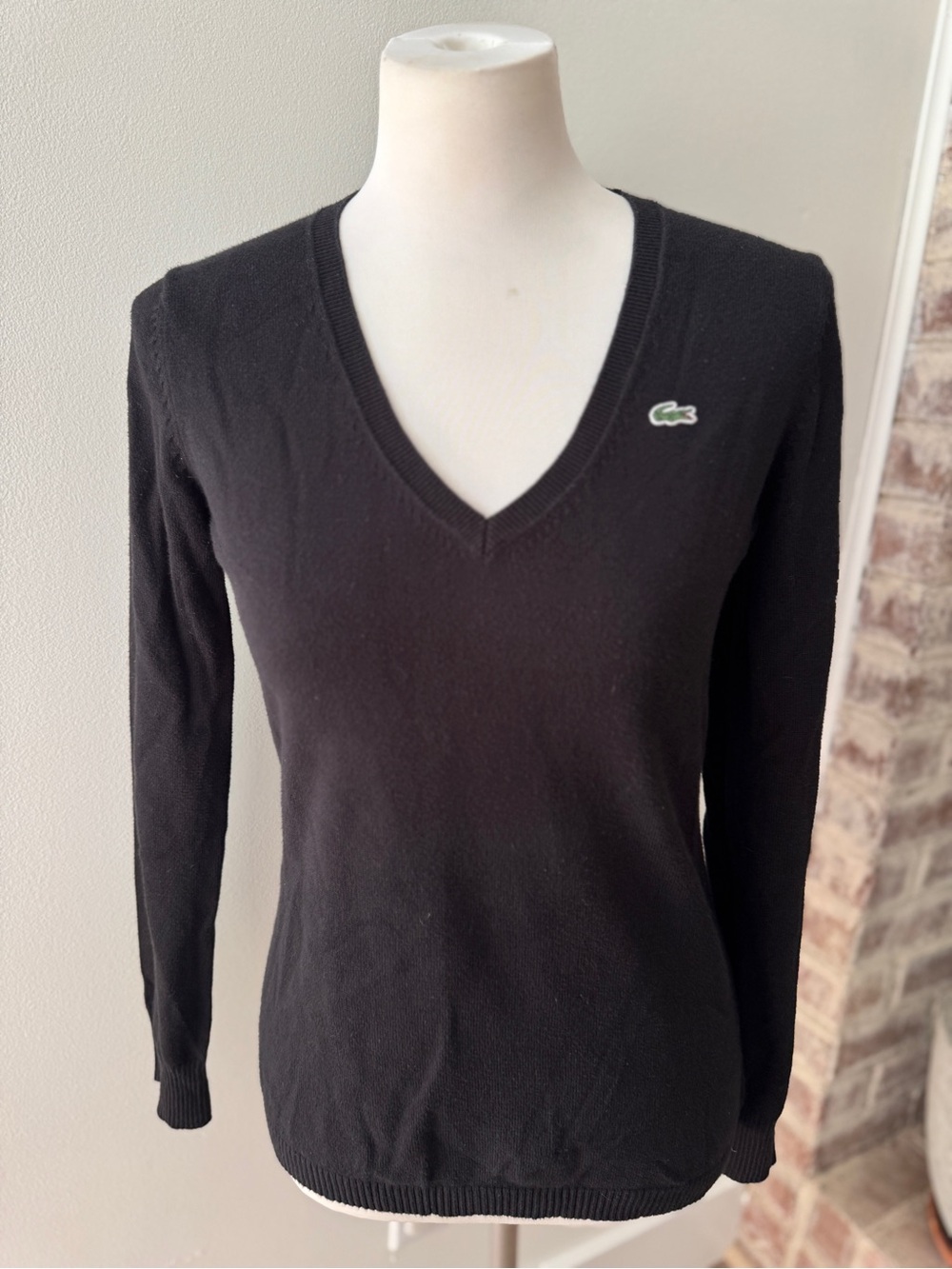 Lacoste Women’s Black Cotton V-Neck Sweater Size 38 US Medium Logo